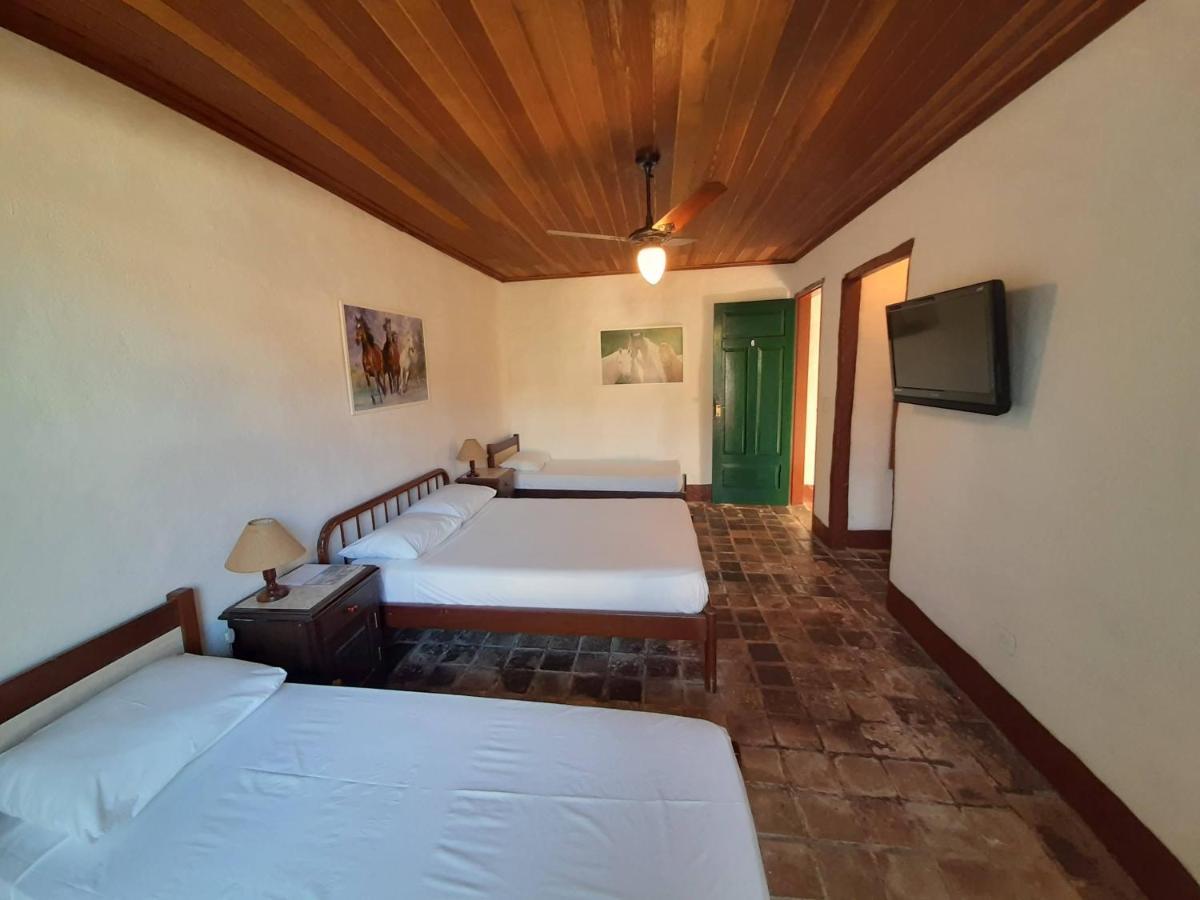 Hotel Fazendao Santa Branca Bagian luar foto