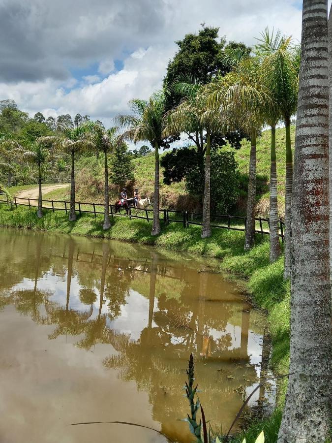 Hotel Fazendao Santa Branca Bagian luar foto