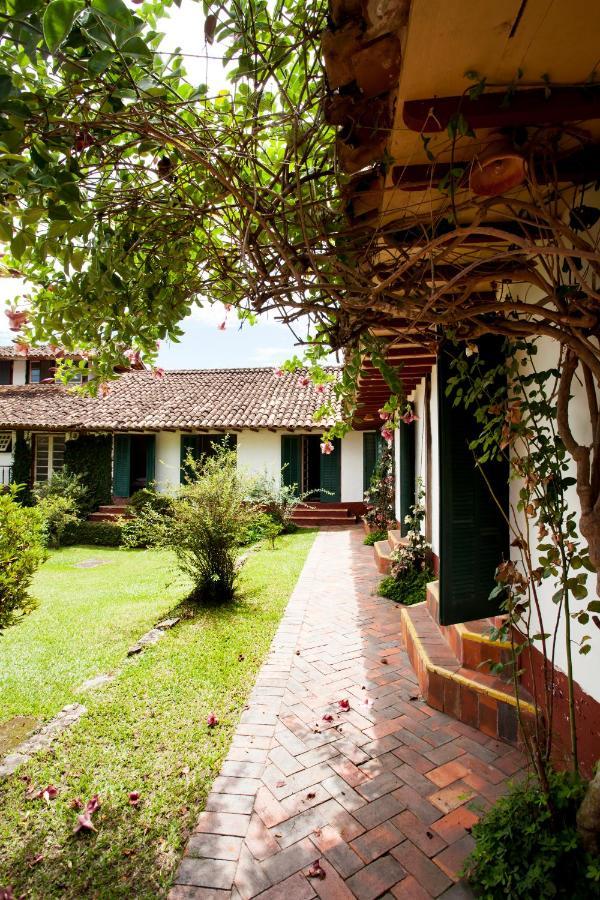 Hotel Fazendao Santa Branca Bagian luar foto